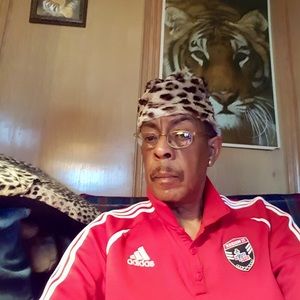 Meet your Posher, Charles